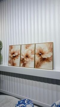 Dijital Baskılı Metal Çerçeveli Camlı Üçlü Dekoratif Tablo - İnci Çiçeği