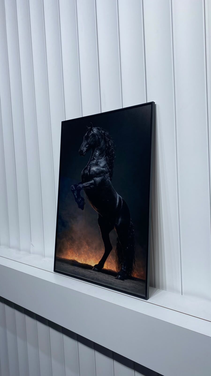 Dijital Baskılı Metal Çerçeveli Camlı Tekli Tablo - Black King